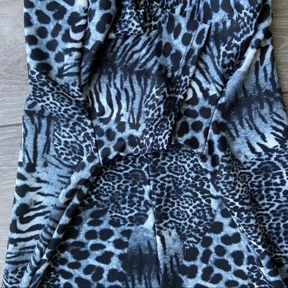 Julia Divina Leopard  Short Sleeve Stretchy Dress - Picture 12 of 12